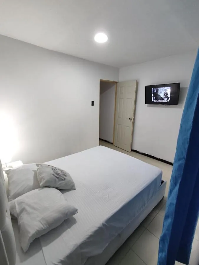 Apartamento 1IF 2-1 APARTAMENTO CON BALCON En CARTAGENA CERCA AL MAR CON AIRE ANDICIONADO Y WIFI Colombia